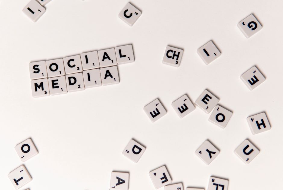 Scrabble pločice sa natpisom Social Media
